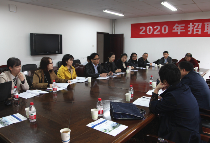 1603183948009089365.png 教师座谈会 赵嘉欣.png